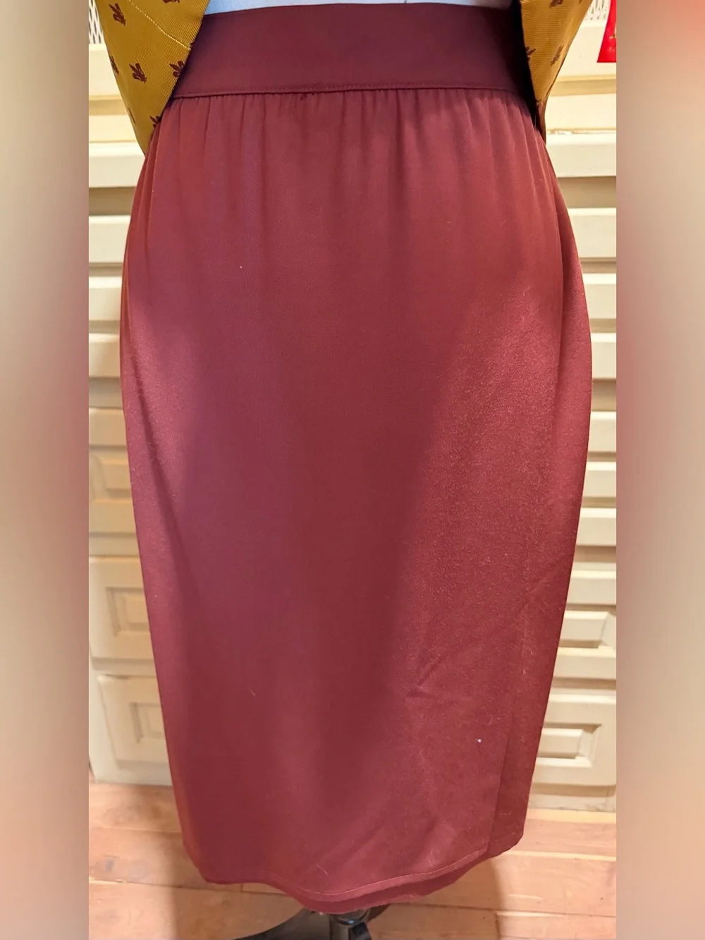 NWT VTG Escada 4Pc Silk Vest Blouse Wool Skirt Pants Set Gold Fleur-de-lis